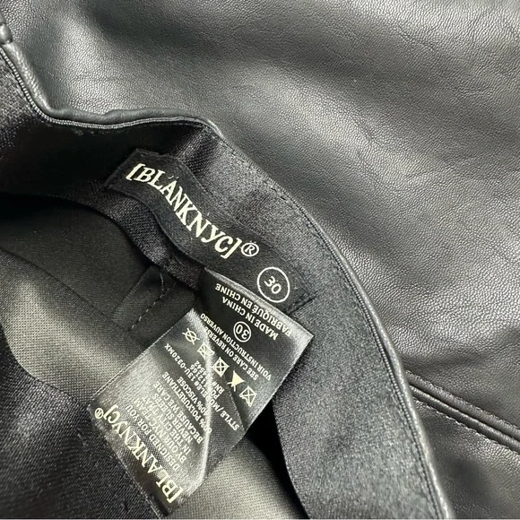 BLANK NYC Black Faux Leather Stretch Pencil Skirt Size 30 - Picture 11 of 11